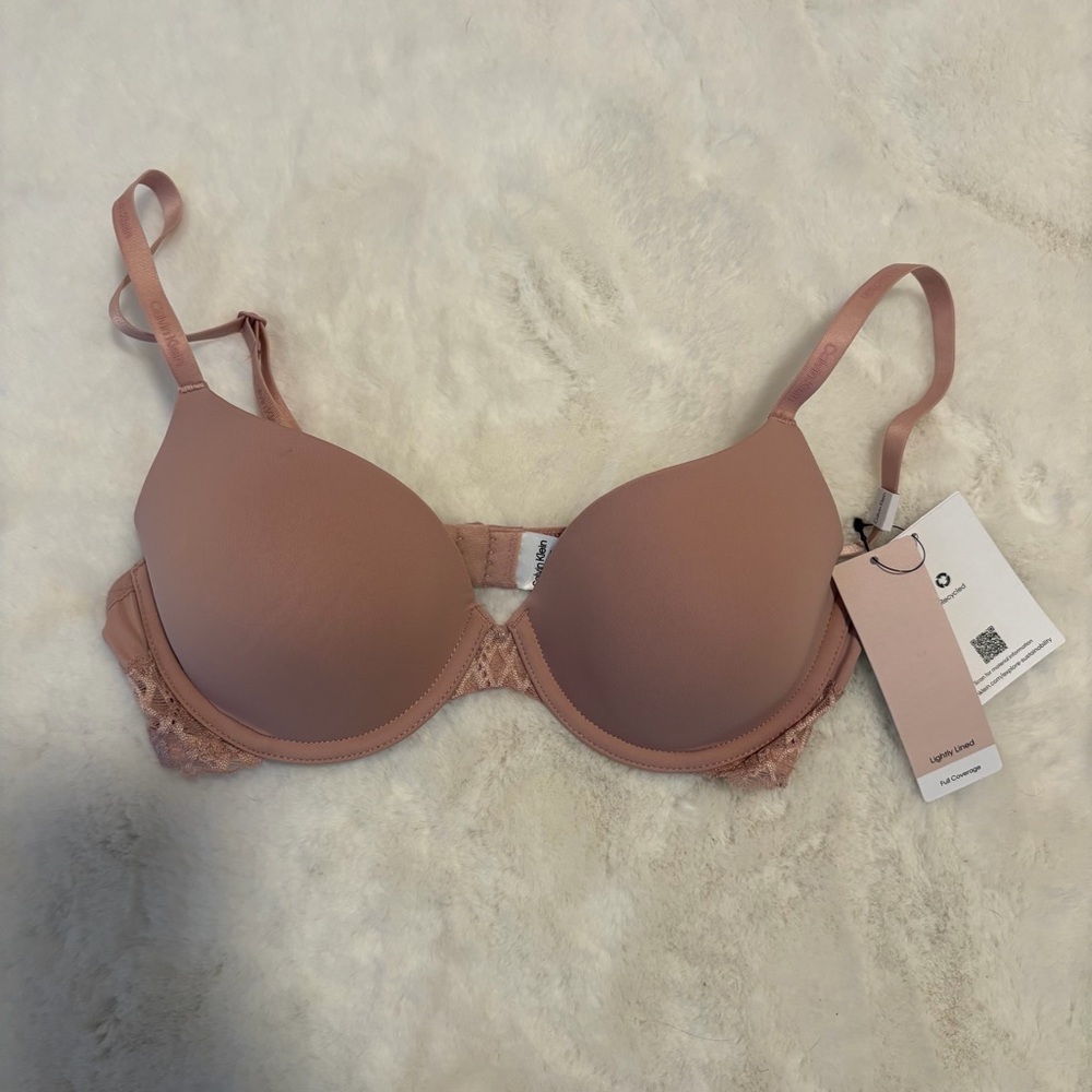 Calvin Klein Attraction Lightly Lined Perfect Coverage Bra size 34B